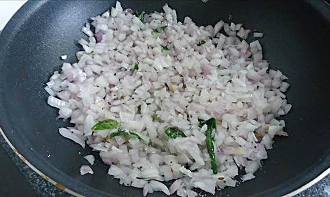 fry onions for bangaladumpa pulusu recipe-2