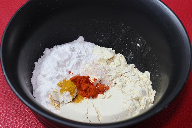 Add besan, rice flour