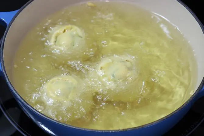 deep frying aloo bonda