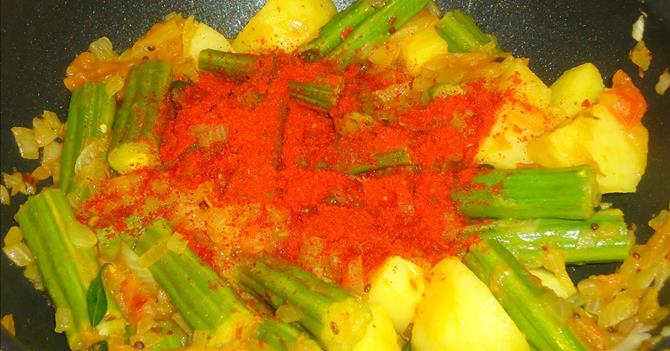 red chili powder coriander for drumstick recipe