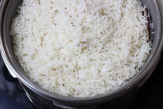 Chicken Dum Biryani Recipe   Swasthi s Recipes - 14