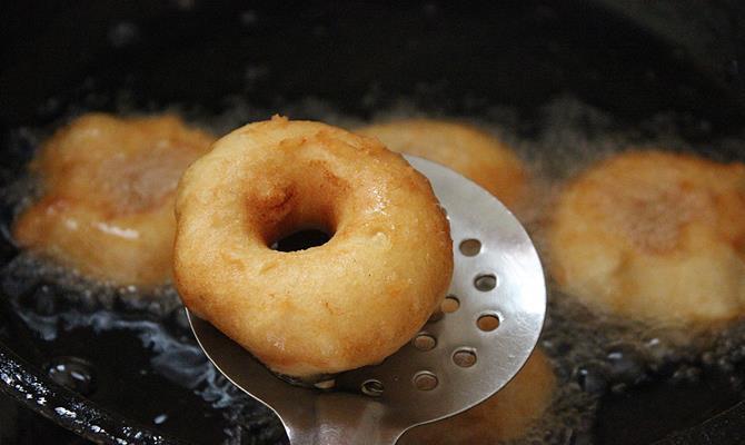 golden fried garelu