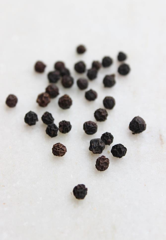 spicy hot black pepper corn to make spicy garam masala recipe