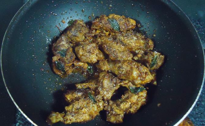 addition pepper salt to make chicken ghee roast step 3