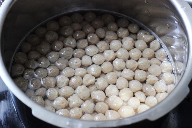 boil chunks in a pot for soya chunks biryani recipe