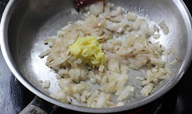 frying ginger garlic paste for kadai chicken recipe