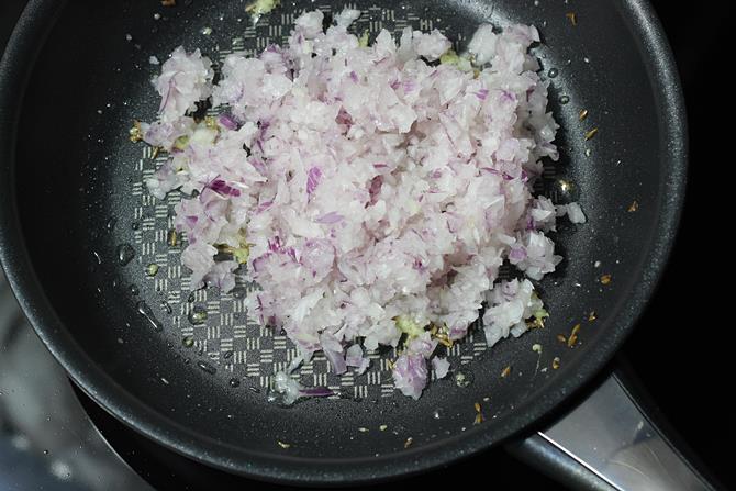 saute onions for mixed vegetable curry