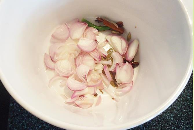 frying onions for mushroom korma
