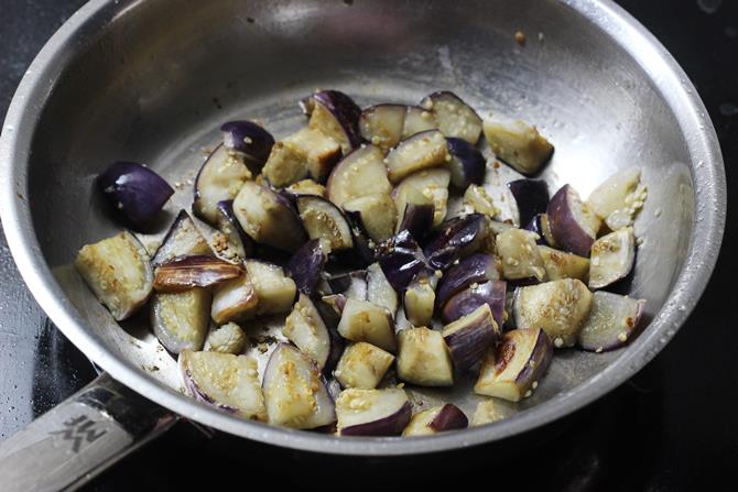 cooked eggplants