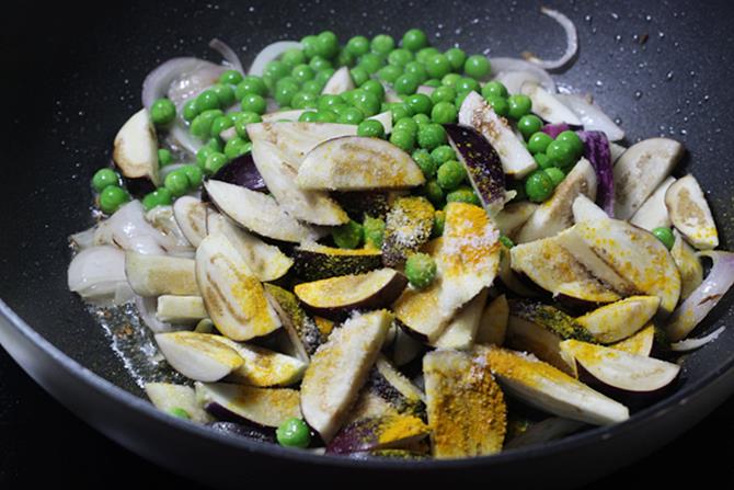 fry eggplants for easy vangi bath recipe