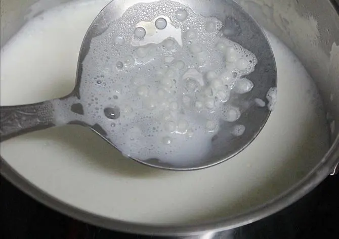 boiling milk for pala undrallu recipe