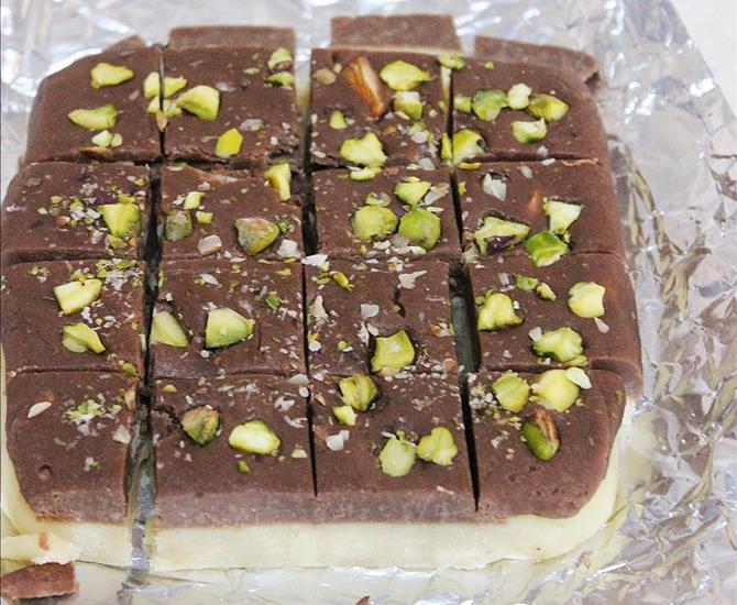chocolate burfi recipe   chocolate barfi recipe   burfi recipe - 30