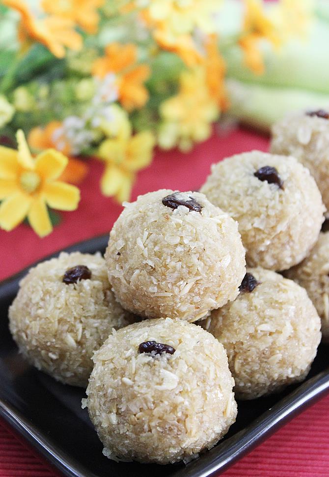 low fat oats ladoo swasthis recipes