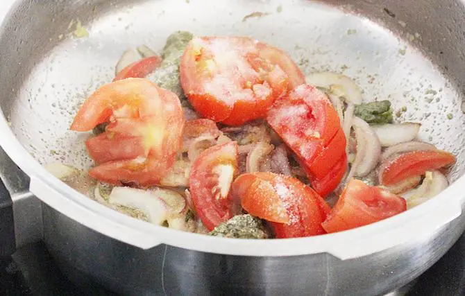 frying ginger garlic paste