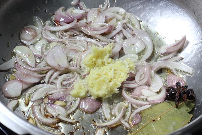 golden fried onions with ginger garlic paste to make anda biryani