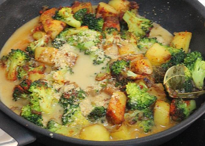 addition of water to broccoli gravy curry recipe