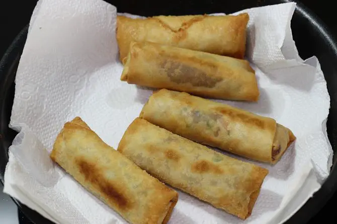 golden deep fried spring rolls