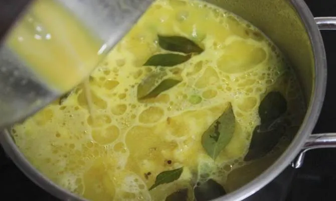 add fried gram flour slurry