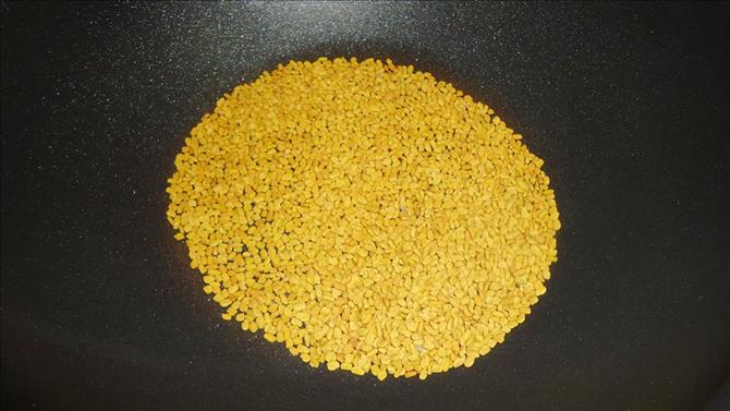 dry roasting methi seeds