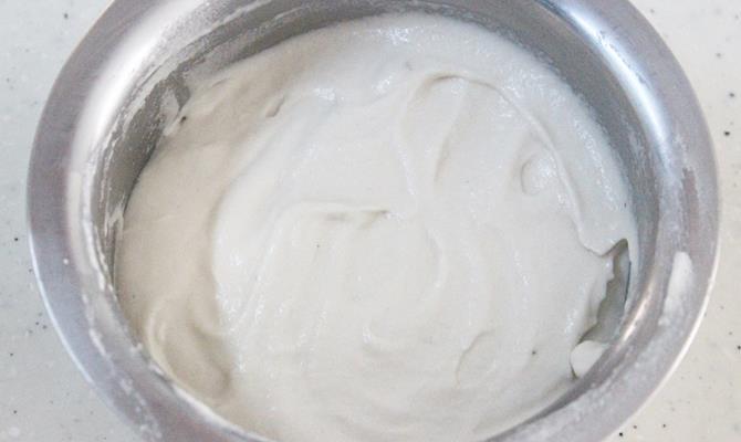 aerate batter by beating to make medu vada recipe