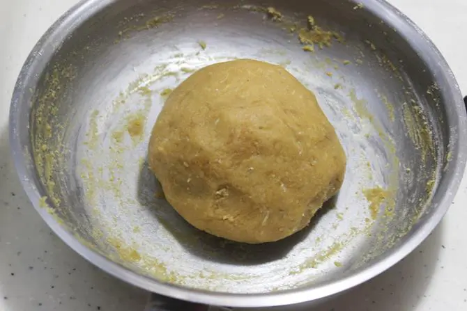 ghee smeared dough