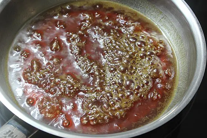 boiling syrup to thicken for teepi undrallu recipe