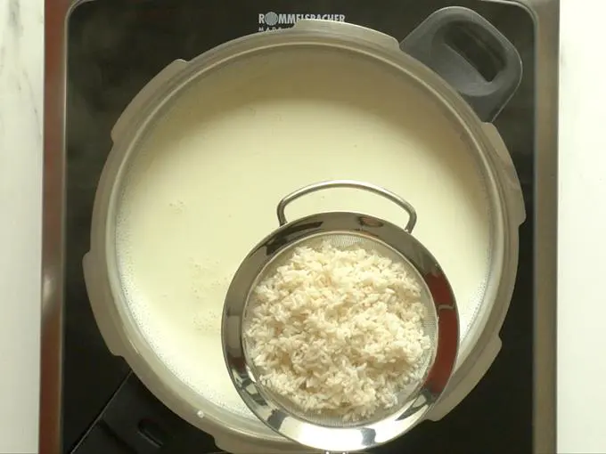soaked rice for cooking in milk
