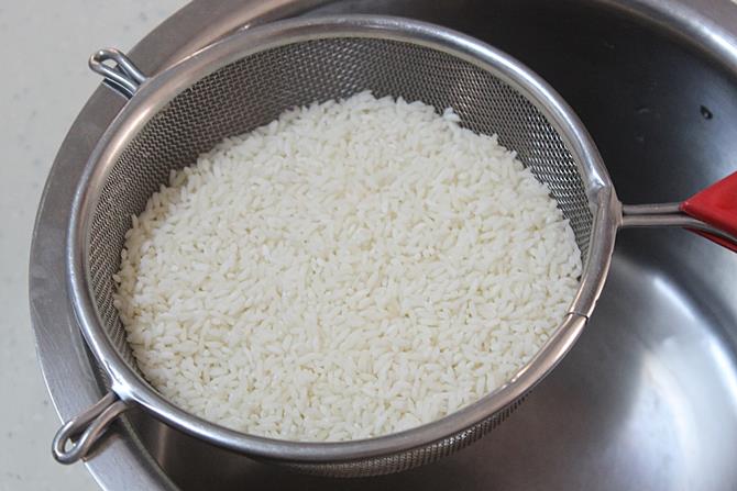 preparation of rava for undrallu using rice rava