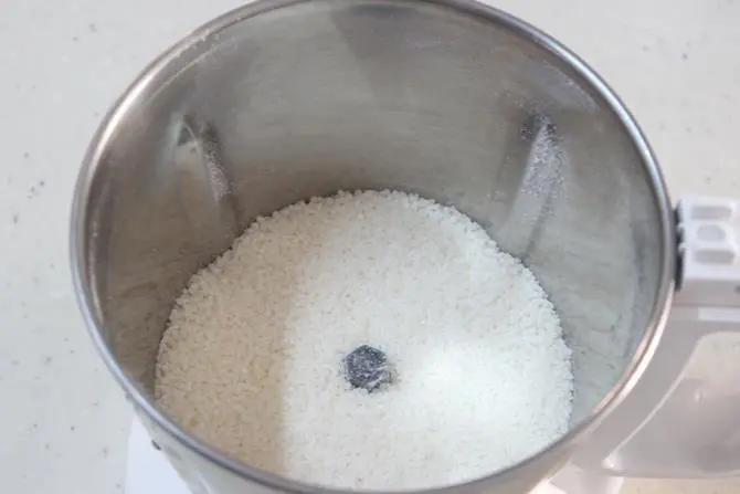 processing rice to flour to make undrallu using rice rava
