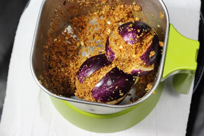 stuff egg plants for gutti vankaya kura recipe