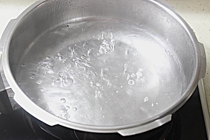 rapid boiling water