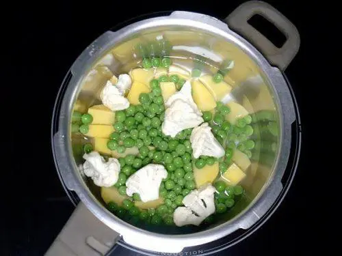 boiling veggies for pav bhaji recipe