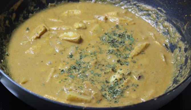 addition of kasuri methi in baby corn gravy recipe