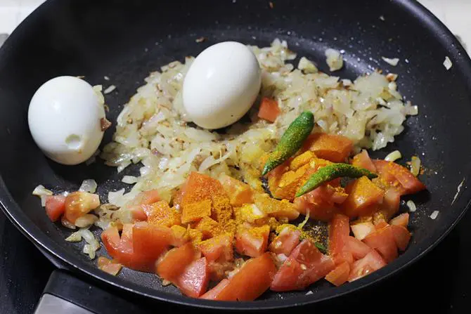 Fried Boiled Eggs - Healthy Recipes Blog