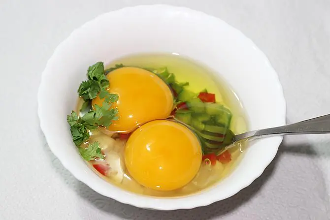 add eggs to the bowl to make omelette recipe