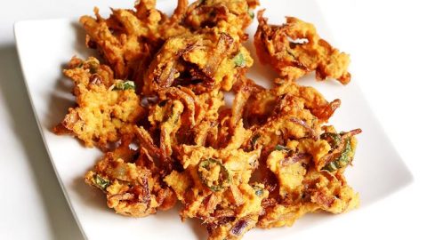 Onion pakoda recipe, how to make pakoda - Swasthi's Recipes