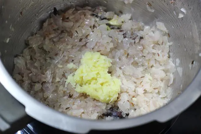 frying ginger garlic paste for potato kurma recipe