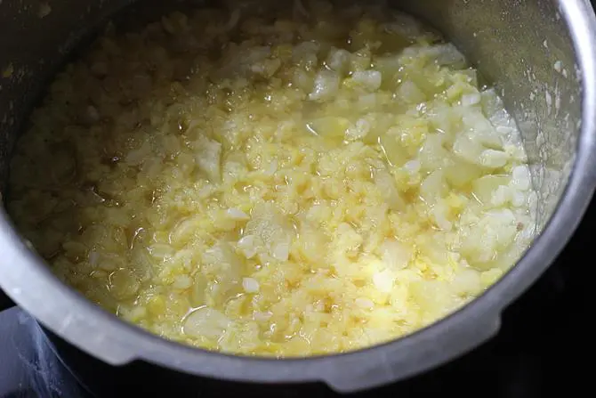 cooking dal veggie for sorakaya pappu