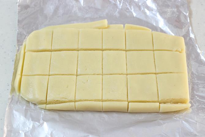 Mawa barfi recipe   Swasthi s Recipes - 85