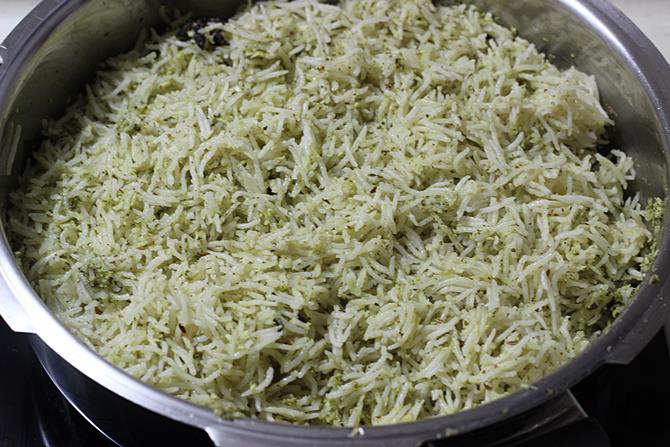 south indian style mint rice or pudina rice ready