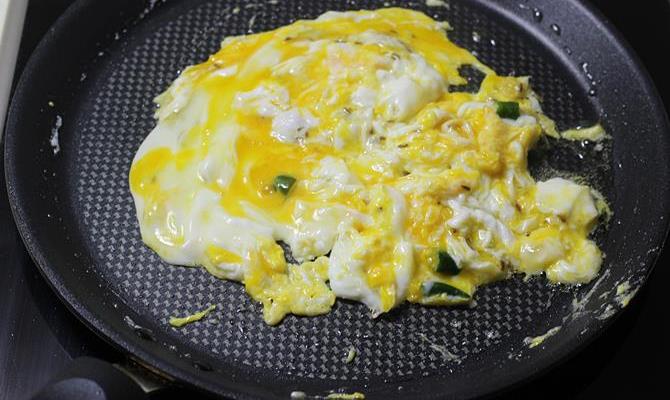 scrambling egg bhurji sandwich recipe
