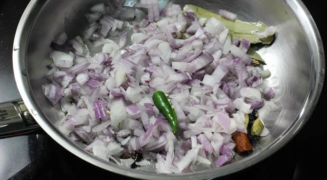 frying onions chilies for chicken keema recipe