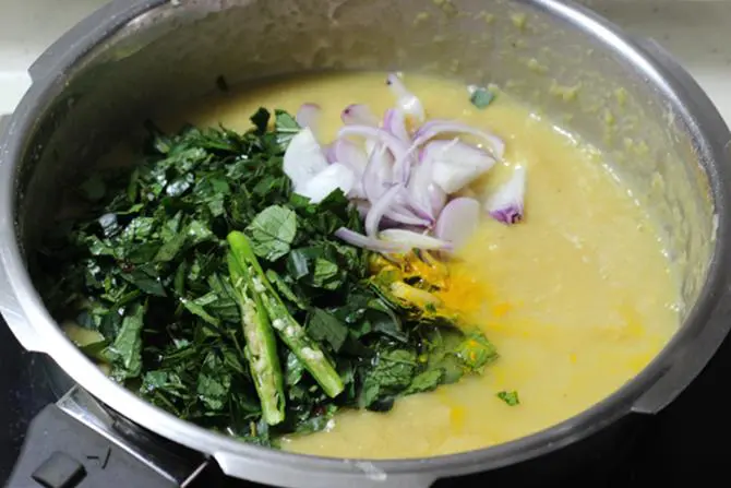 making andhra pappu recipe using gongura