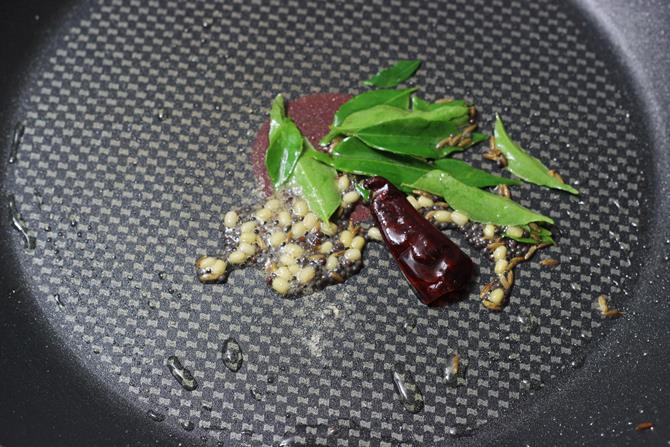 seasoning mango chutney with ingredients