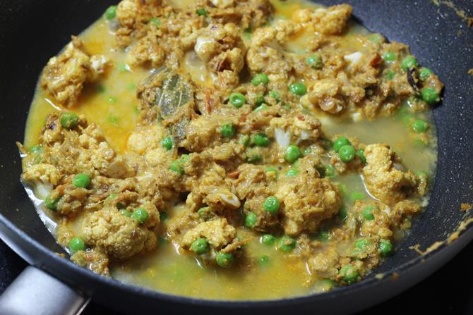 Cauliflower kurma  Gobi kurma    Swasthi s Recipes - 95
