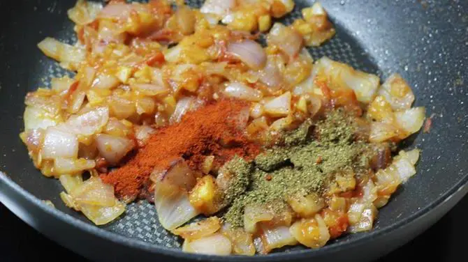 addition of spice powders