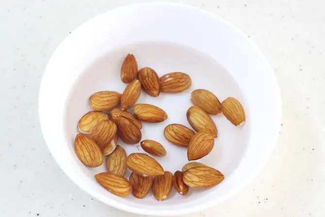 soaked almonds for carrot milk