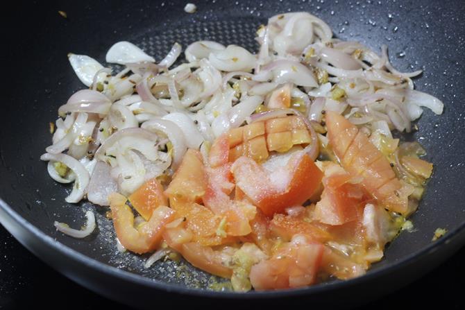 addition of tomatoes for cabbage curry recipe