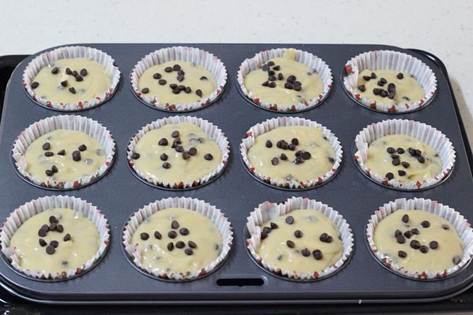 filling batter for chocolate chip muffins recipe
