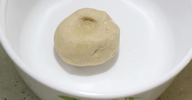 kneading dough for egg paratha recipe
